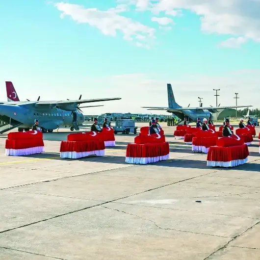 Şehitlerimize veda: Yüreğimize gömdük