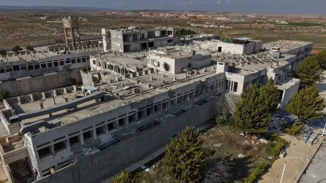 <p>مستشفى "معرة النعمان" بإدلب.. من ركام الحرب إلى أمل الشفاء</p><p><br></p>