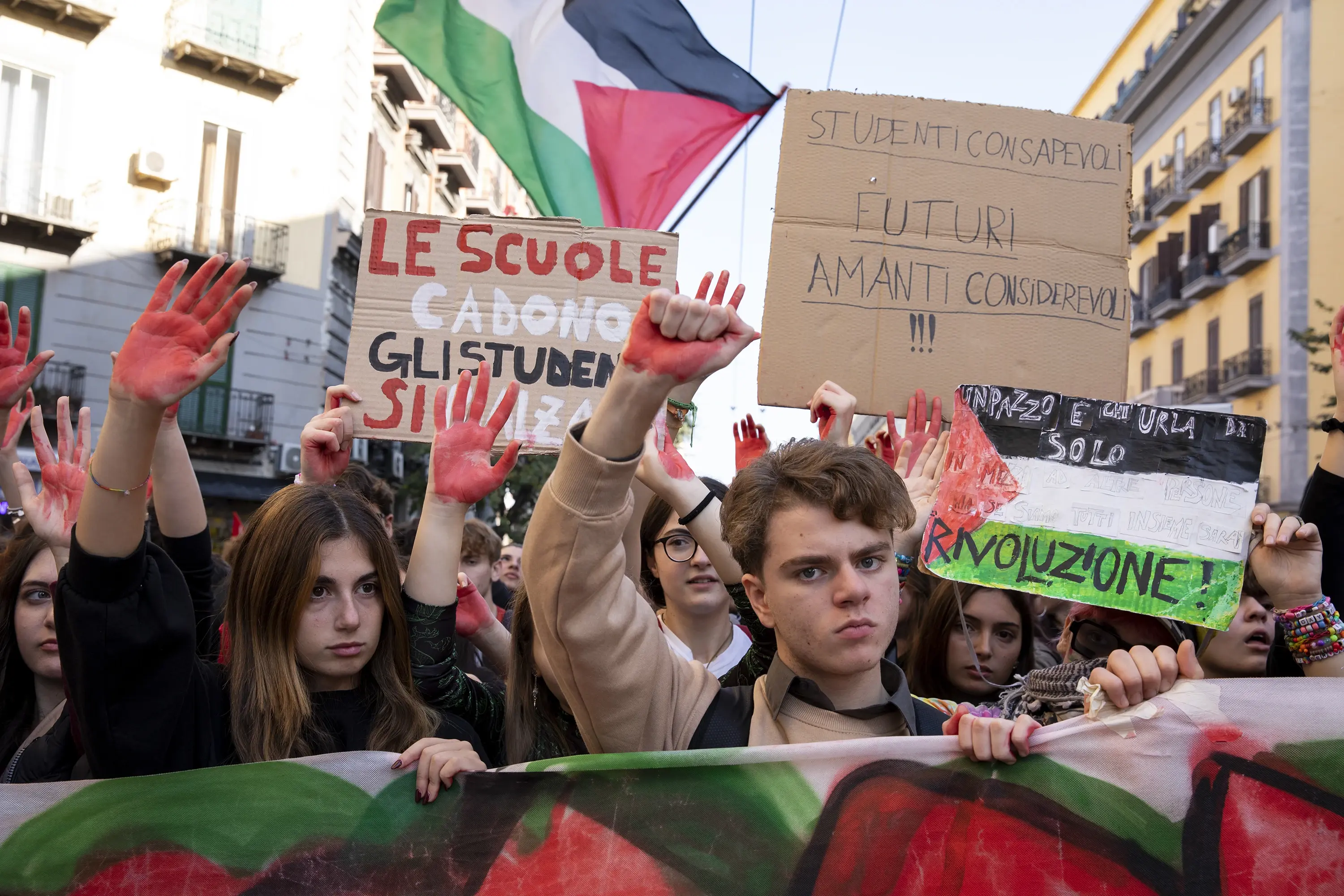 Italian Students Strike Against Government's Pro-Israel Stance

