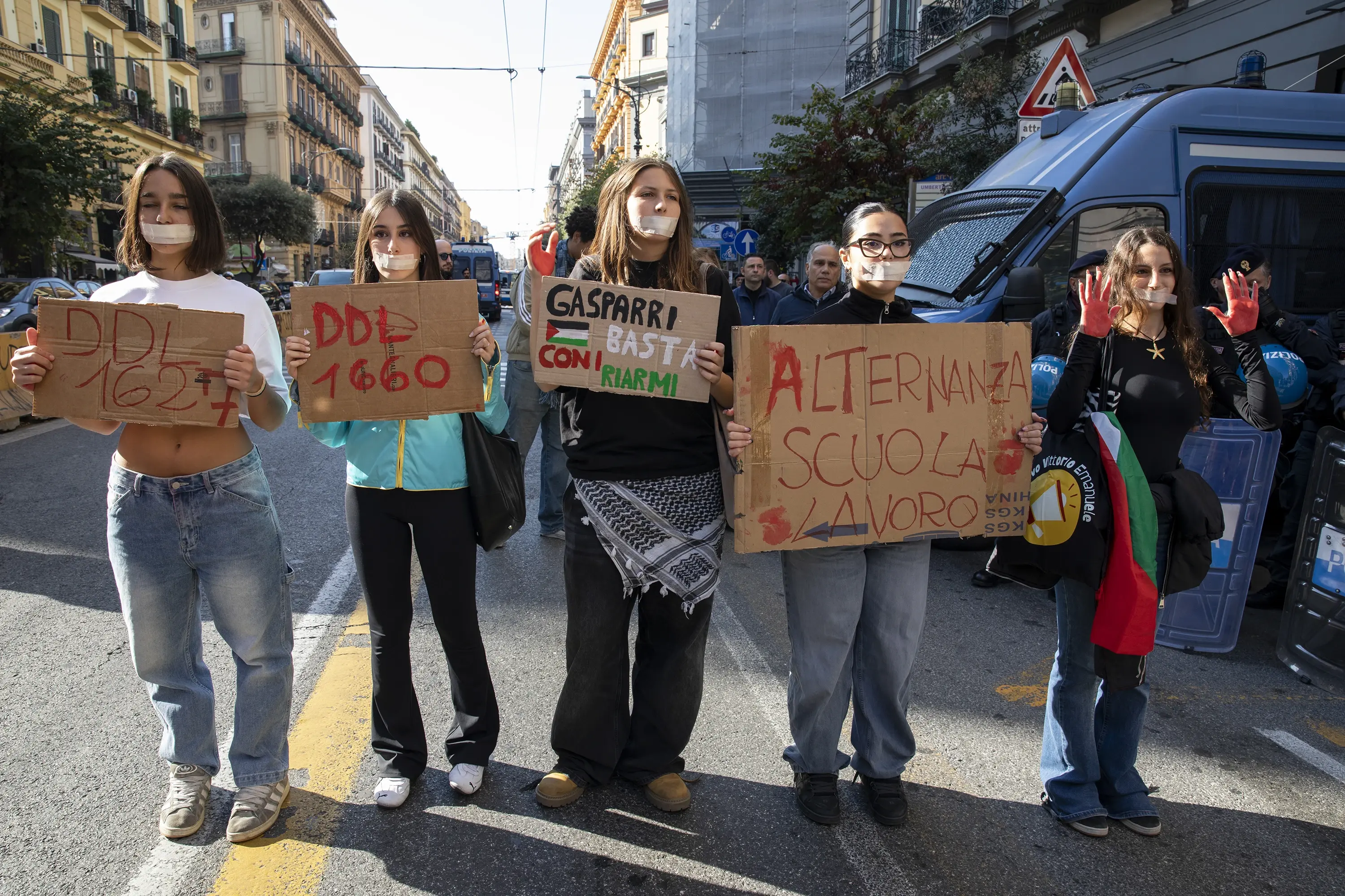 Italian Students Strike Against Government's Pro-Israel Stance

