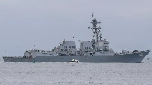 Американский эсминец USS Sampson прибыл в Панаму на фоне усиления военно-морского присутствия США в Карибском регионе.
