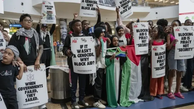 Palestine thanks South Africa for accepting Gaza refugees without documents