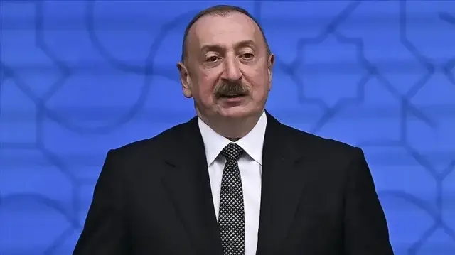 في اتصال هاتفي بين الرئيس الأذربيجاني إلهام علييف ونظيره الأوكراني فولوديمير زيلينسكي