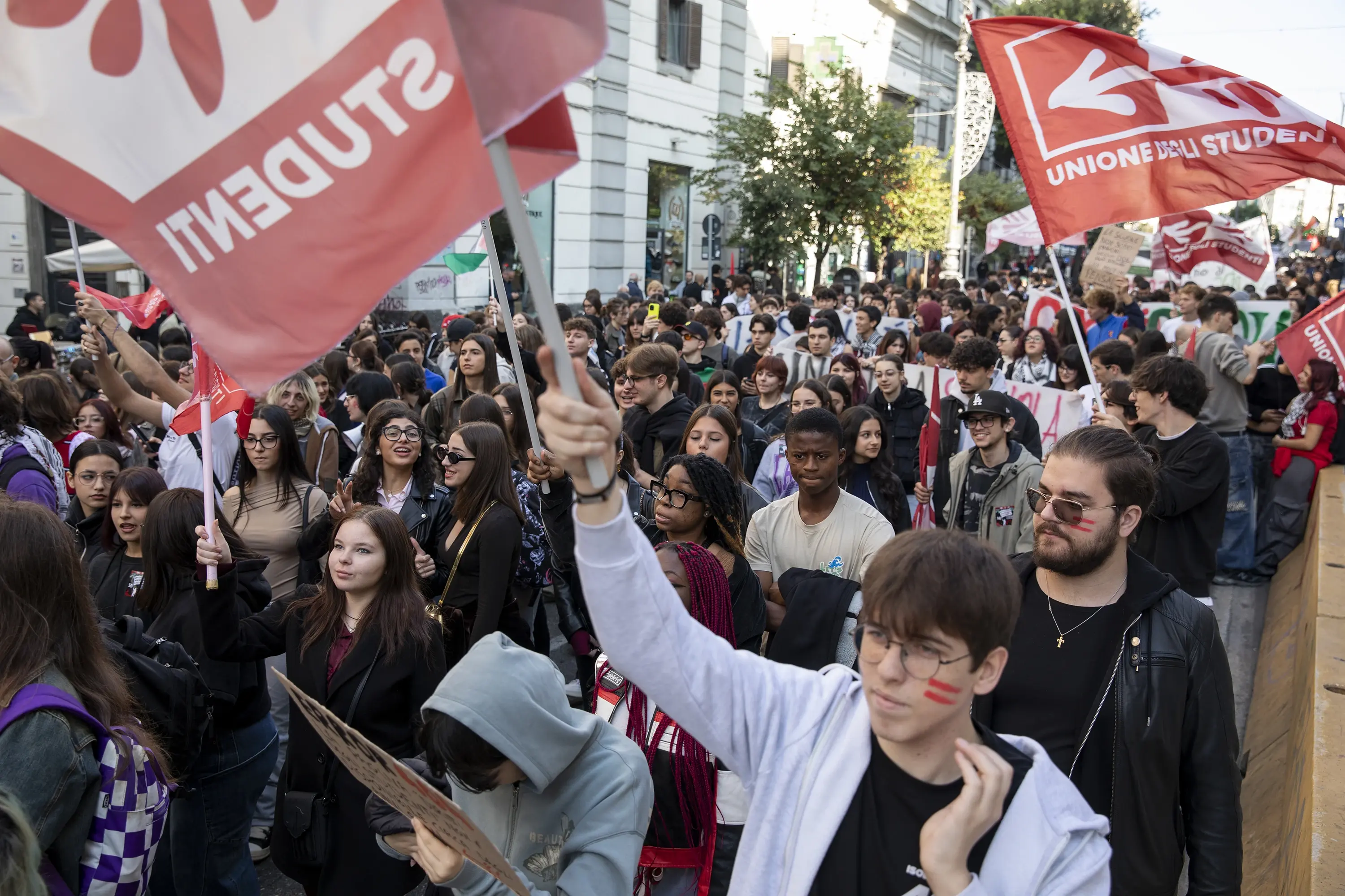 Italian Students Strike Against Government's Pro-Israel Stance

