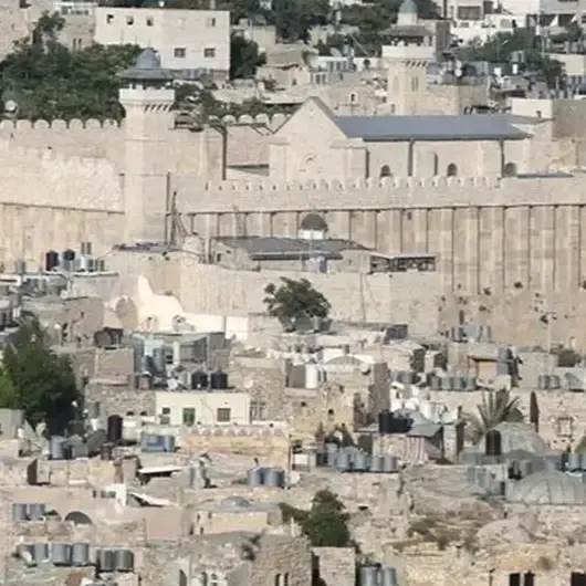 الخليل.. الاحتلال يغلق المسجد الإبراهيمي للاحتفال بعيد "سارة" اليهودي