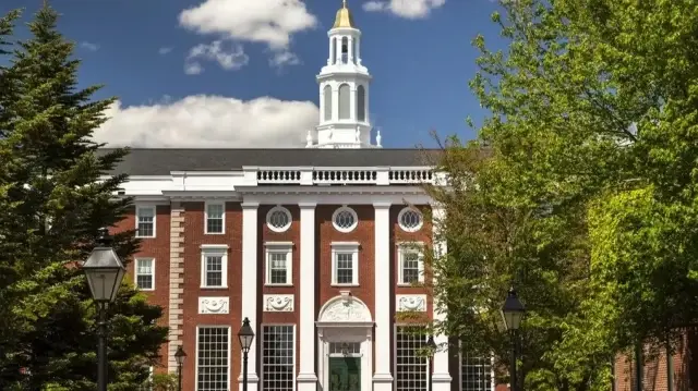 هآرتس: موقع سري بجامعة هارفارد يوثق كل ما يكتب في إسرائيل تحسبًا لزوالها