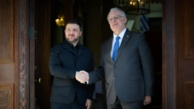 Zelenski, Yunanistan'ın Rusya'ya karşı Ukrayna'ya gösterdiği desteğe teşekkür etti.