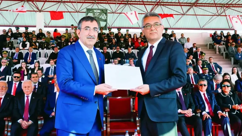  Cevdet Yılmaz ve Tufan Erhürman 