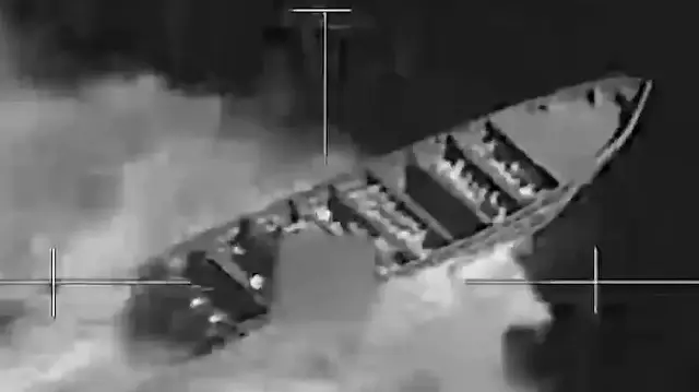 Trump’ın yeni kararnamesiyle operasyonlar artırıldı: Uyuşturucu taşıdığı öne sürülen gemiler imha edildi