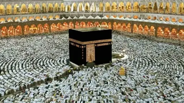 وزارتِ مذہبی امور کی ویب سائٹ پر جاری نوٹس کے مطابق متعددی بیماریوں میں مبتلا افراد حج ادا نہیں کرسکیں گے۔ 
