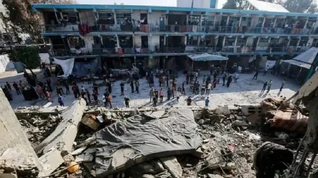 إصابة 10 فلسطينيين بقصف إسرائيلي على مدرسة ومركز إيواء في غزة