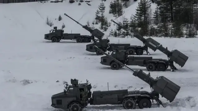Финляндия начала артиллерийские учения в 100 км от границы с Россией.