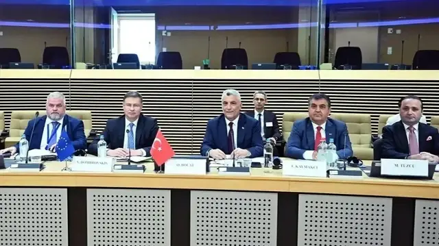 بولاط: ينبغي تطوير الاتحاد الجمركي بين تركيا وأوروبا