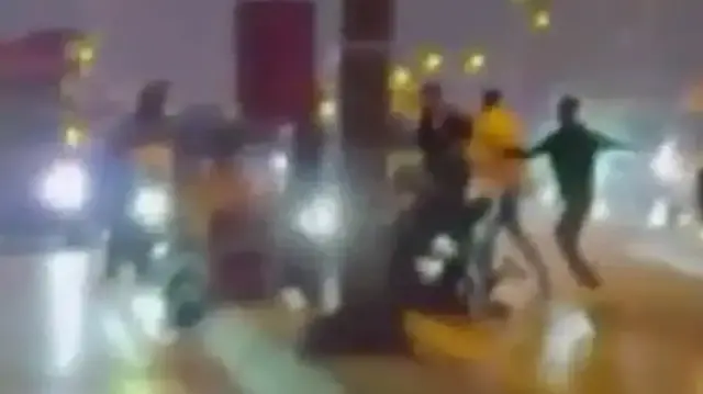 Beylikdüzü’nde D-100 yan yolda trafik kavgası kamerada