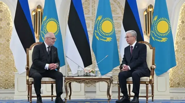 Президент Эстонии Алар Карис и президент Казахстана Касым-Жомарт Токаев / Фото: пресс-служба Акорды
