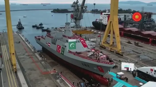 Корвет PNS KHAIBAR