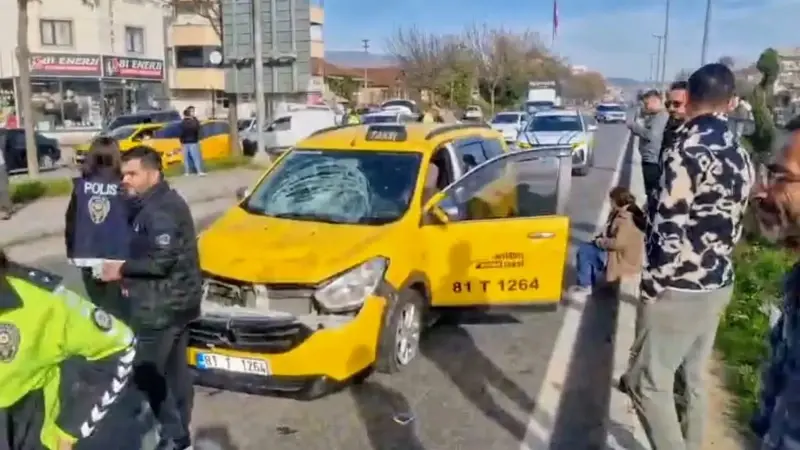 Taksi sürücüsü gözaltına alındı.