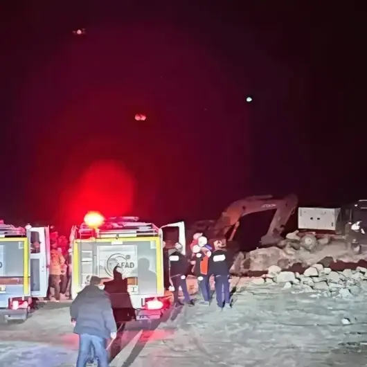 تركيا.. عمليات بحث عن مدير منجم حديد إثر انهيار للتربة