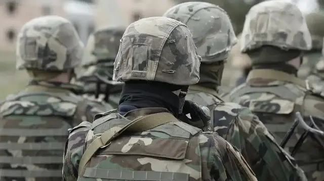 Британским военным запретили обсуждать секретную информацию в служебных авто | Фото: Shutterstock