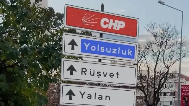 AK Parti Gençlik Kolları Başkanı İbiş'ten CHP'ye 'tabelalı' gönderme: Nereye vardığı belli