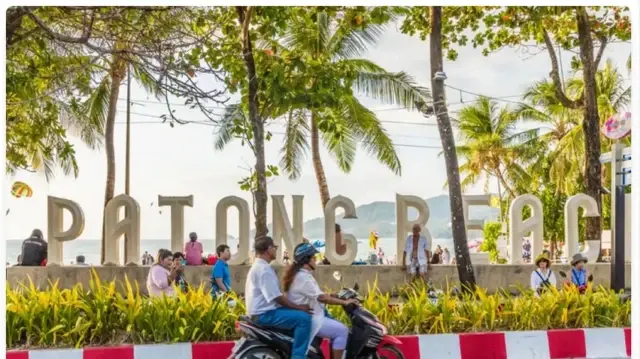 Жители Барселоны получат по €600 за переход с бензиновых мопедов на электрические