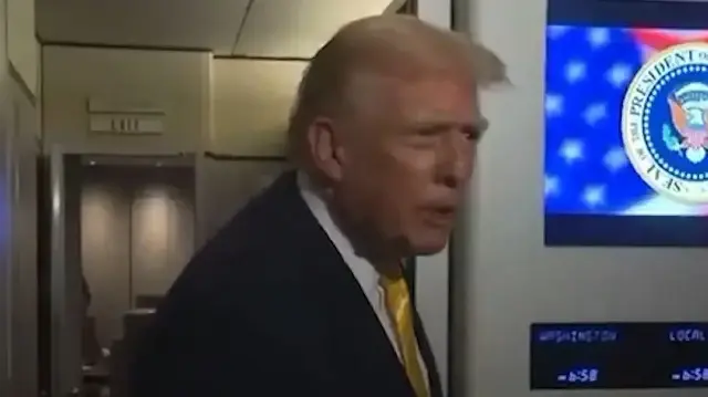 Trump Epstein'le ilgili soru soran muhabirlere hakaret etti