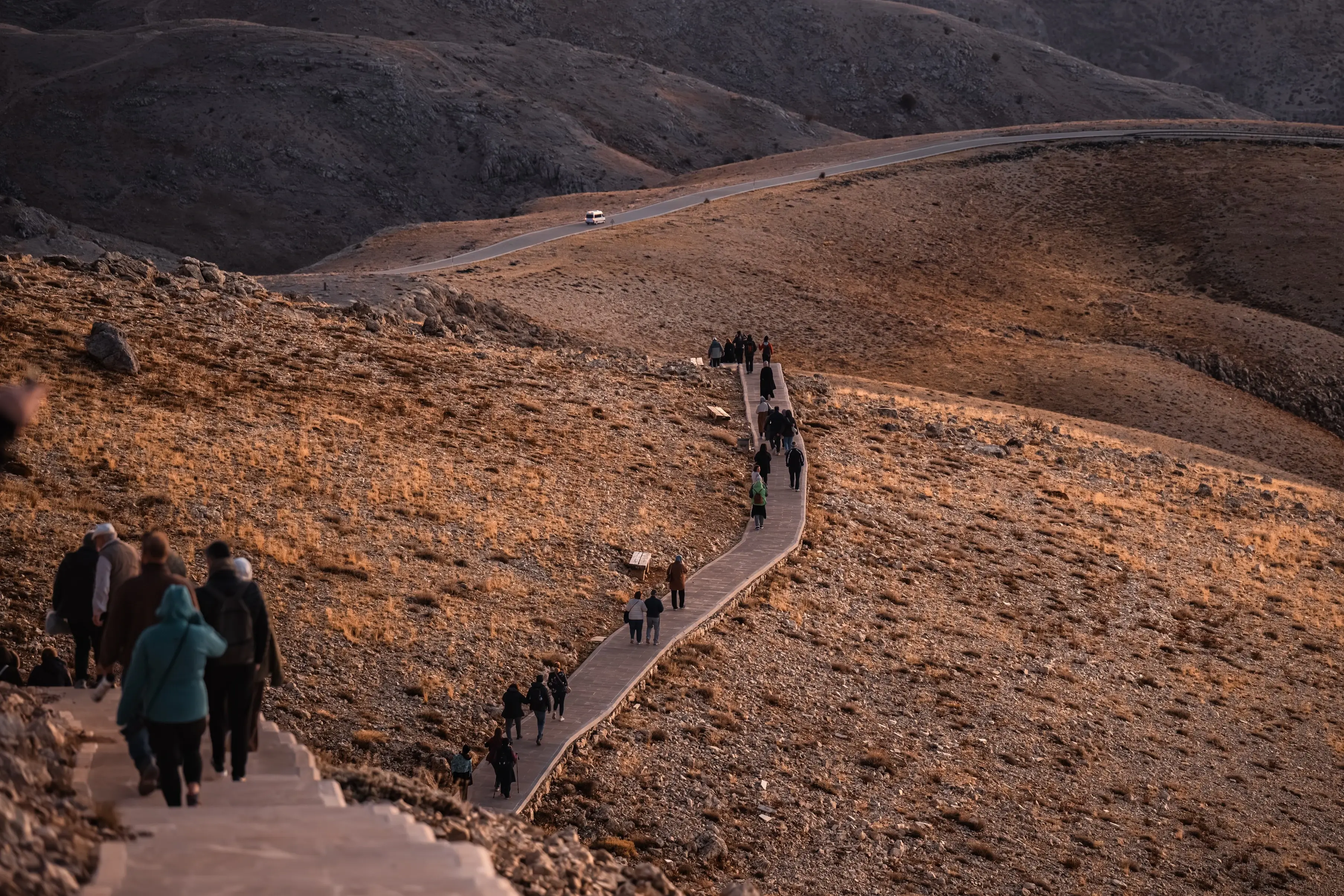 Mount nemrut's ancient wonders continue to captivate global visitors