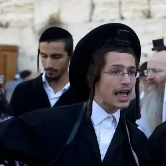 العليا الإسرائيلية تلزم الحكومة بوضع سياسة ضد تهرب "الحريديم" من الجيش