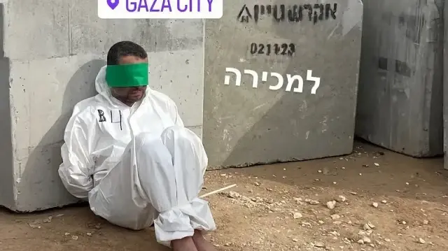 "فلسطيني للبيع".. صور استفزازية تكشف وحشية جنود الاحتلال بغزة