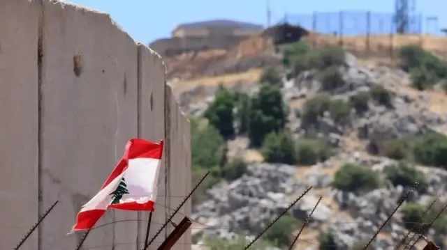 الاحتلال الإسرائيلي ينذر مناطق في جنوبي لبنان بهجوم قريب