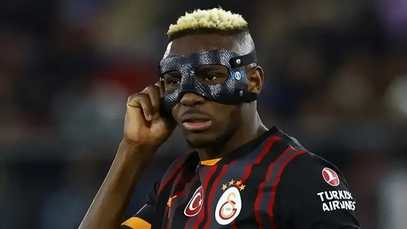 Osimhen bu sezon Galatasaray formasıyla çıktığı 12 maçta 9 gol attı.