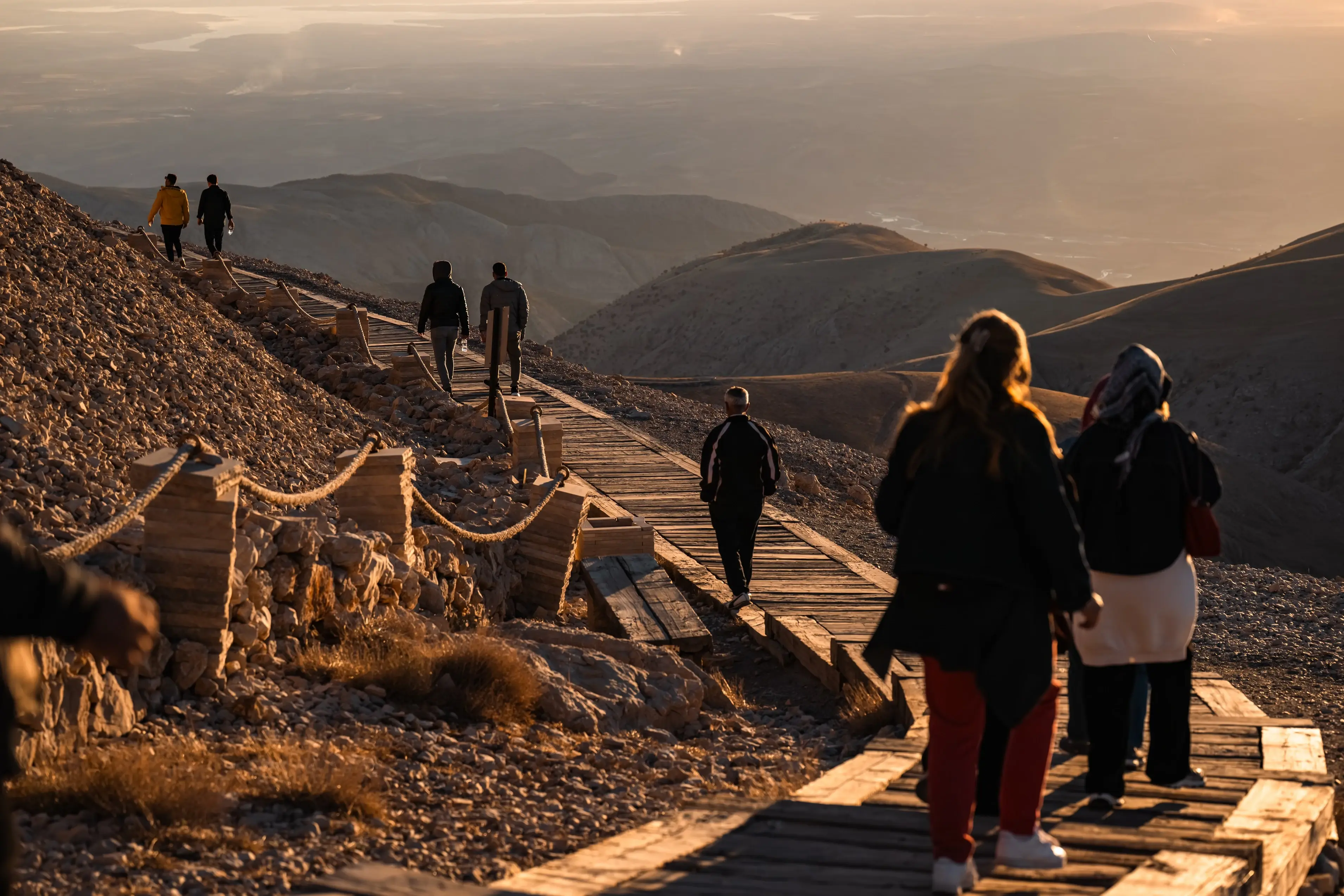 Mount nemrut's ancient wonders continue to captivate global visitors