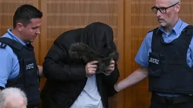 ألمانيا تحاكم 5 متهمين بارتكاب جرائم حرب في سوريا
