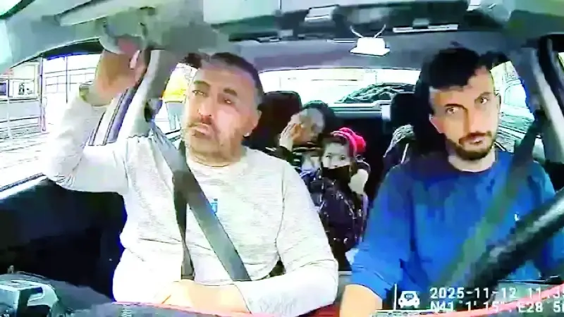 Ailenin kaldıkları otelde rahatsızlandıkları sırada taksiyle hastaneye gittiği anların görüntüleri ortaya çıktı.