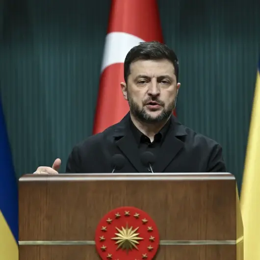 زيلينسكي: نثق في قوة الدبلوماسية التركية

