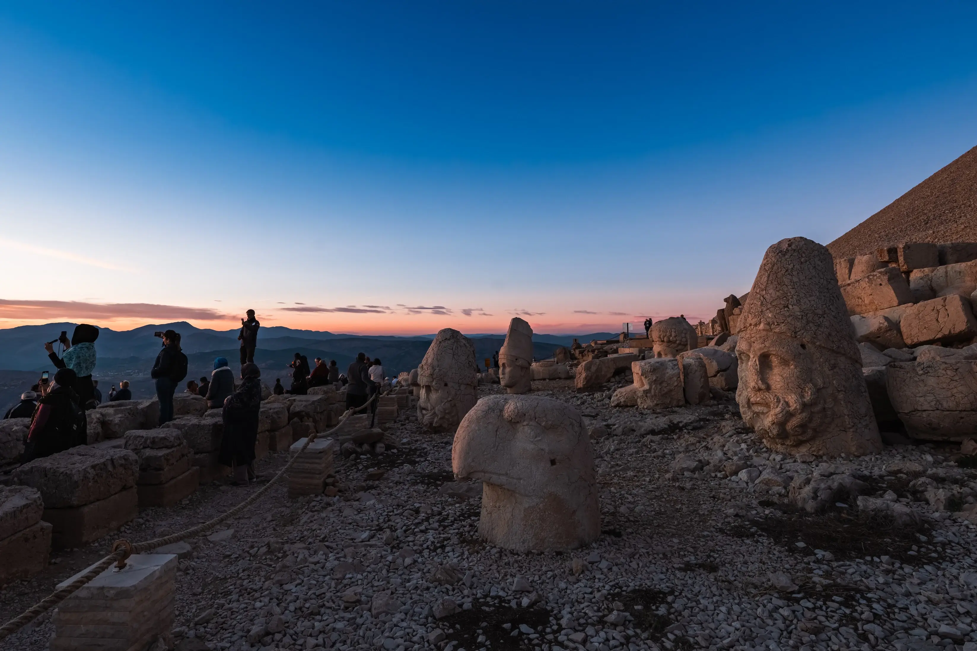Mount nemrut's ancient wonders continue to captivate global visitors