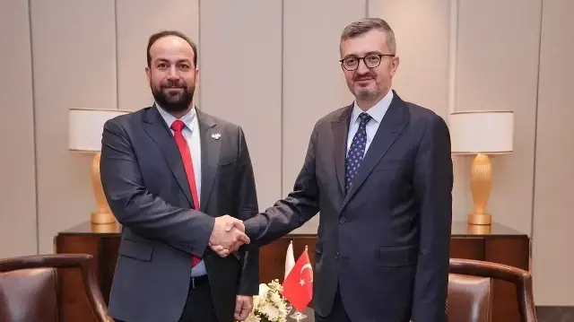 تركيا وسوريا تبحثان فرص التعاون في الإعلام والاتصال