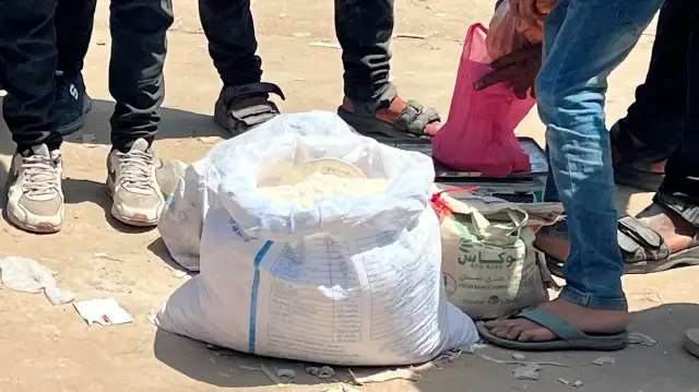 رغم اتفاق غزة.. طوابير الجائعين مشهد يومي لمعاناة لا تنتهي