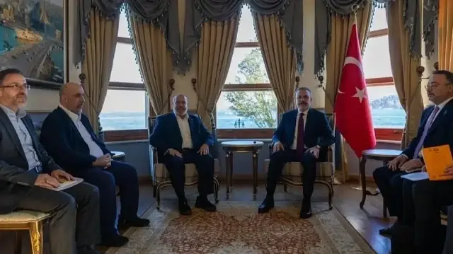 Turkish foreign minister holds talks with Hamas officials in Istanbul