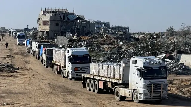 مفوضة أوروبية: يجب ألا تُستخدم المساعدات كسلاح بغزة