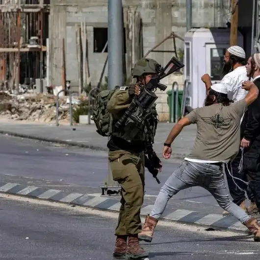 إصابة فلسطينيين اثنين باعتداء مستوطنين شمالي الضفة الغربية