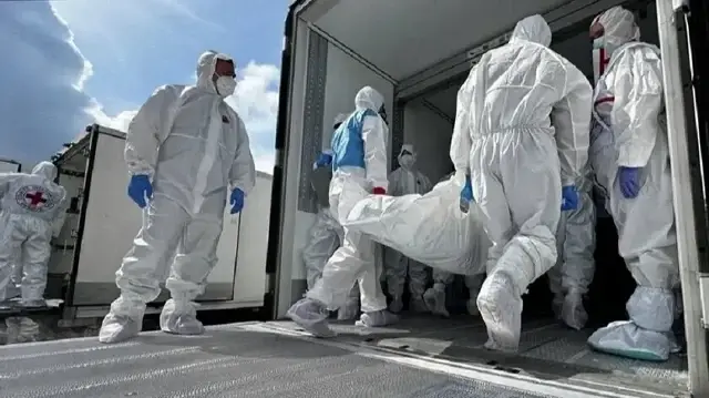 أوكرانيا: استلمنا من روسيا جثث ألف جندي