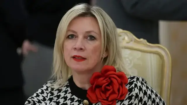 La porte-parole du ministère russe des Affaires étrangères, Maria Zakharova, assiste à une réunion entre le ministre russe des Affaires étrangères et le ministre indien des Affaires étrangères à Moscou, le 17 novembre 2025. 