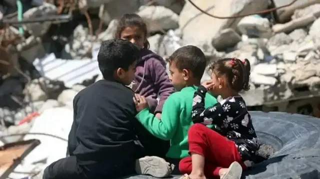 اليونيسف: في غزة يُقتل طفلان يوميا جراء الهجمات الإسرائيلية