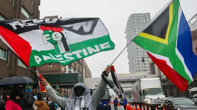 أكاديمي جنوب إفريقي: سياسة بلادنا خاصة بشأن فلسطين تزعج إدارة ترامب