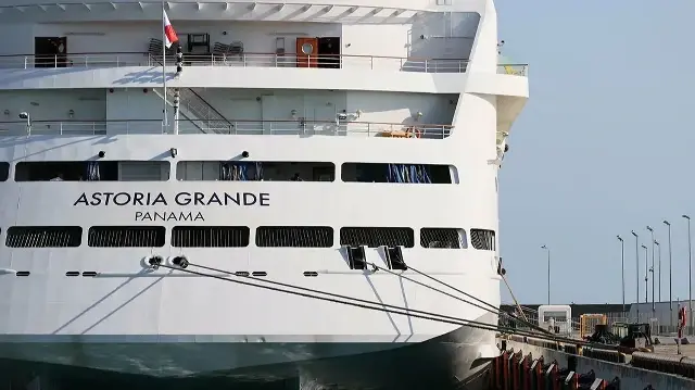 Круизный лайнер Astoria Grande
