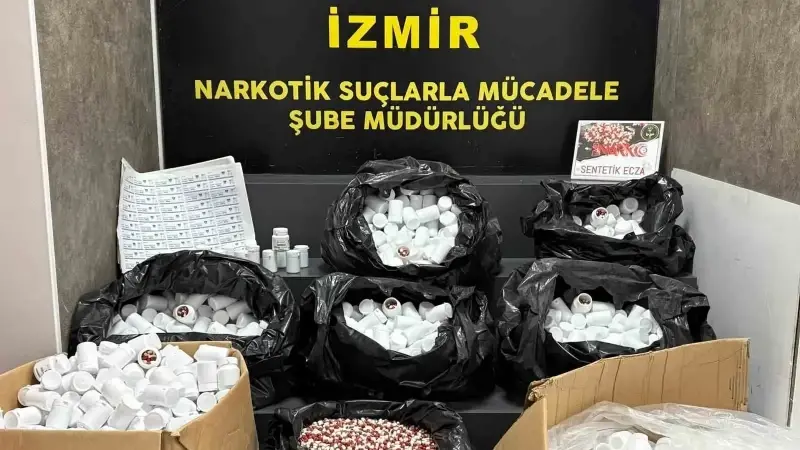 İzmir’de 316 binin üzerinde uyuşturucu hap yakalandı