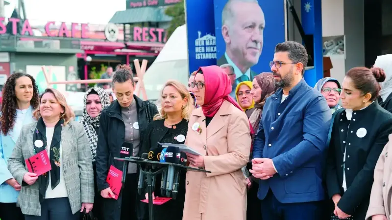 Çocukları dijital ortamda koruyan ilk ülkeyiz 