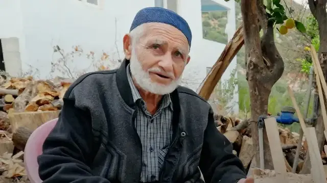 69 yıldır tahta kaşık yapan Ahmet Eden: Parasını Kur’an kursuna bağışlıyorum
