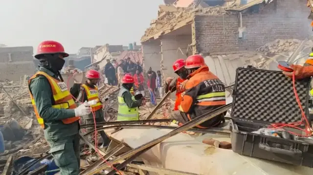 12 человек погибли в результате взрыва на химзаводе в пакистанском Пенджабе 